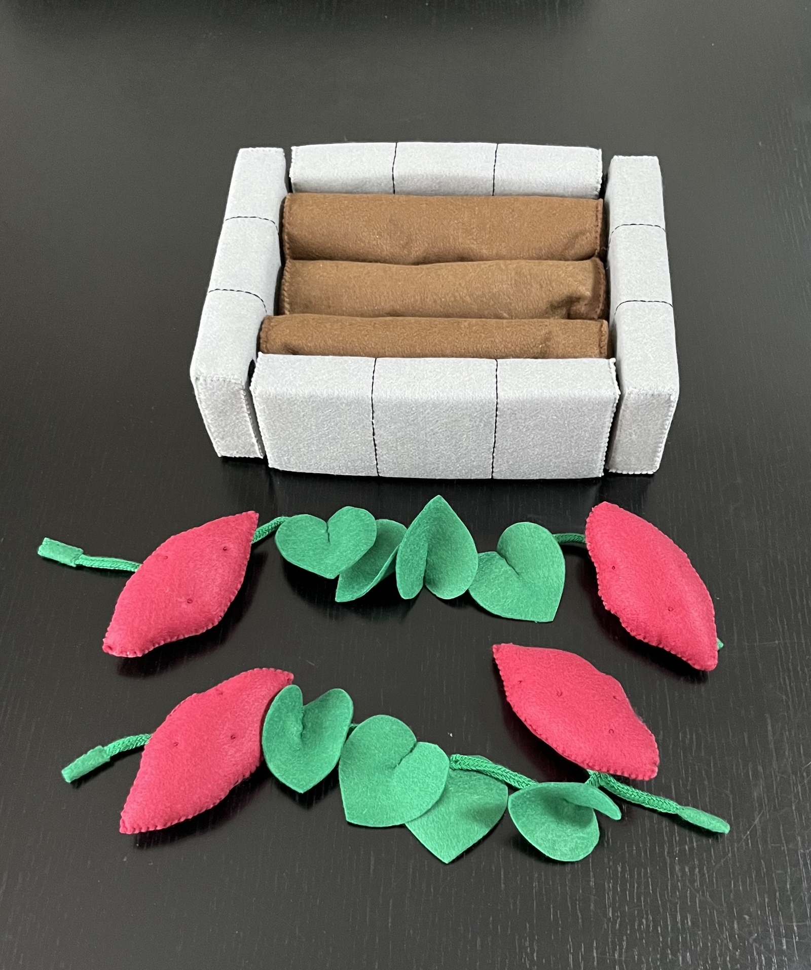 autumnꕤ⋆.秋作品!!＼さつまいも／お芋掘り!!羊毛フェルト 受注製作】なりきり焼き芋のまゆ柴犬(赤柴・黒柴・白柴）羊毛