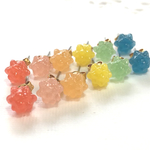小さなこんぺいとうピアス