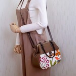 帆布がま口ショルダーバッグ（ｶｰｷ色×北欧柄）