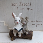 🐰おすわり仔ウサギと切り株🪵🐇