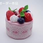 【3120908様オーダー品】イチゴ&ベリーケーキの印鑑ホルダー(ピンク)