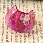 猫の帯留め（クリアピンク）
