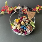 Dryflower basket arrange 