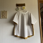 コットン刺繍地とリネンの前後切り替えリブドルマンスリーブプルオーバーバイカラー