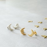 月のピアス/イヤリング　三日月