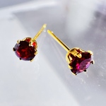 天然石 ロードナイトガーネット 4mm ピアス 一粒ピアス サージカルステンレス 宝石質