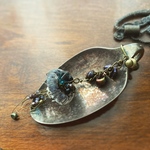 片耳きのこイヤリング　スプーンの器付き