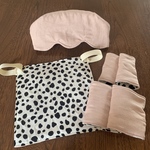 mmiinnee12様☆専用　ベビービョルンハーモニー　抱っこ紐　よだれカバー　首回りカバー　胸元カバー　胸カバー　スタイ　よだれかけ　抱っこひも　くすみ　ピンク　ダルメシアン