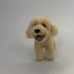フェルト犬　小さなプードル　クリームちゃん　<MW615>