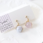 紫陽花のアシメントリーピアス/イヤリング　パープル