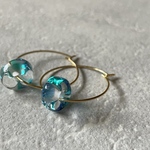とんぼ玉のシンプルフープピアス