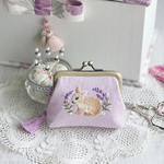 ＊手刺繍がま口コインケース＊ラベンダーとウサギさん