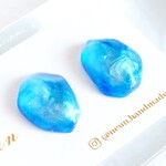 星の海〔ノンホールピアス / イヤリング /チタンピアス / 樹脂ピアス / シンプル / 青 / 夏 / 夜 / 星 / 海 〕       