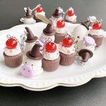【送料込】ハロウィンショコラカップケーキとおばけマシュマロのボールチェーン