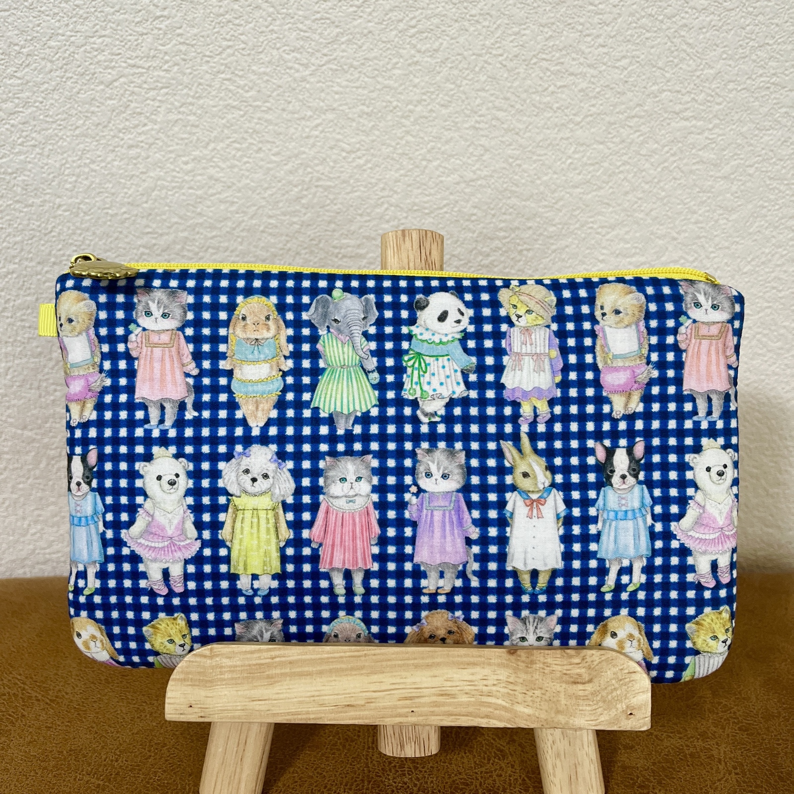 2柄楽しめる'ユキエモン'yukiemon'ダブルファスナー通帳ポーチ 2柄