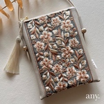 【受注制作🪡】秋冬新作🍁インド刺繍リボンスマホポシェット khakibeige🤎スマホショルダー お散歩ショルダー サコッシュ