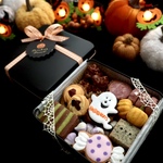【個数制限あり】Halloween缶