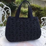 トートバッグ　刺繍生地　紺色帆布生地　ラウンドトートバッグ　ギフト　プレゼント