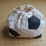サッカーボール風お弁当袋【通園・通学】【男の子】 / "soccer ball" drawstring bag