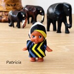 【タンザニアの子ども支援】キューピッドストラップ　Patricia