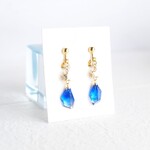 星夜のねがい〔ノンホールピアス / イヤリング / チタンピアス / 樹脂ピアス /  シンプル / レジン / ゴールド / 星空  / 夏 / 秋 / 青 / 冬  〕       