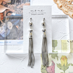 シルバー　チェーン　タッセル　ロング　ピアス　＊　イヤリング　樹脂　変更可　金属アレルギー　金アレ対応　クール　お呼ばれ　結婚式　ウェディング　ブライダル　お洒落　大人可愛い　個性的　ギフト