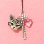 猫ちゃん ハートとキラキラ ストラップ ハンドメイド アクセサリー 羊毛フェルト