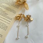 マット　ゴールド　お花　パール　ゆらゆら　ピアス　イヤリング