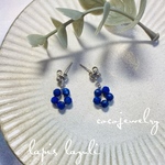 🌸幸運を呼び込むラピスラズリ🌼サージカルステンレスピアス／イヤリング❇︎大人可愛い❇︎清楚❇︎プレゼント❇︎つけっぱなし