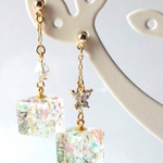 【再販】☆煌めくスワロのキューブピアス(イヤリング)♡蝶☆