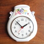 ドイツ製 かわいいハンドペイントのポット型 陶器カフェクロック 壁時計 電池式 壁掛け時計 セラミック アンティーク