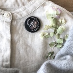 刺繍ブローチ