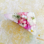 大人可愛い三角押し花バレッタ