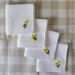 ミモザの手刺繍　コットンワッフルハンカチ
