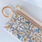 インド刺繍のファスナーポーチ