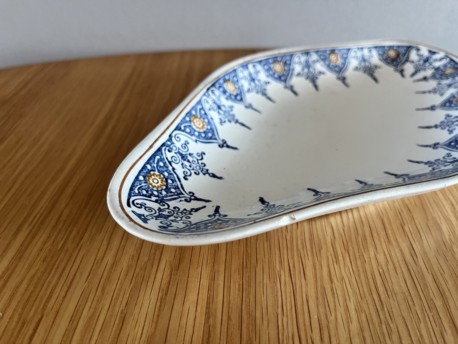 St.Amand 6014 CAFES-DEBRAY サンタマン ラヴィエ〈フランス食器・皿