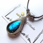 革紐ペンダント》超大粒雫型37ct天然ブルーラブラドライト31×21mm【El-Shade】