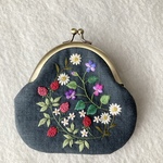 【再販】リネンと刺繍の春のカラフルフラワーのがま口3