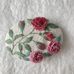 コットンリネンと刺繍のバラの立体刺繍のヘアゴム orブローチ　ブラック