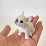 フレンチブルドッグ　パピー　クリーム　お座り　ペット【いつもそばにいてくれるフレブルのフィギュア】