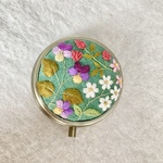 【再販×2】コットンリネンと刺繍の野の花ピルケース2