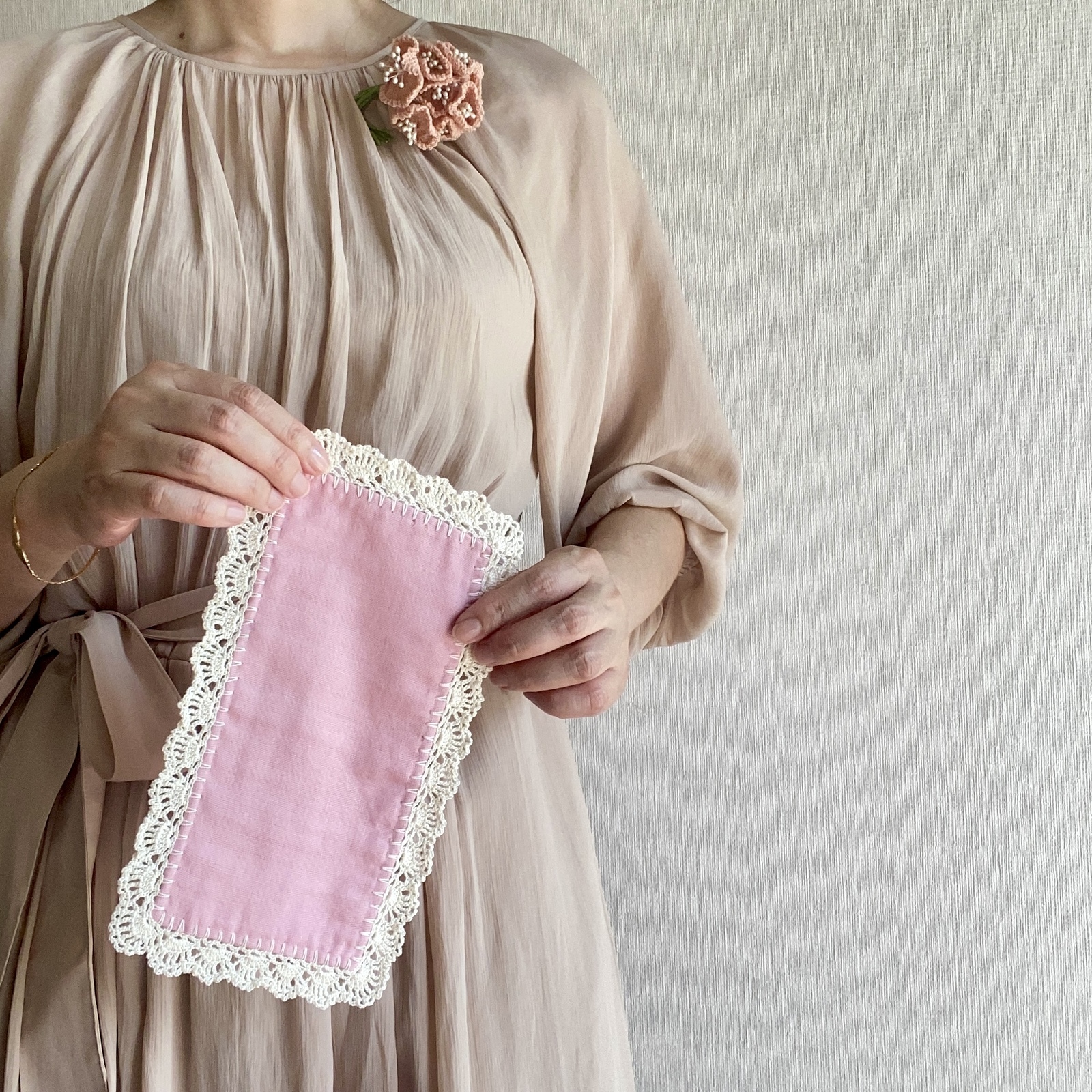 ♡ ガーゼとパイルのレースミニハンカチ ♡ピンクローズ LT-002ハンドメイド ♡ ガーゼとパイルのレースミニハンカチ ♡ピンクローズ LT-002