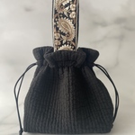 【専用出品】刺繍リボンのワンハンドル巾着　巾着バッグ　bag  カバン インド刺繍リボン　ハンドバッグ　プレゼント　ヌビバッグ