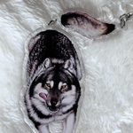 ゆらゆら揺れる　オオカミ　アクリルキーホルダー　両面印刷