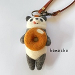 【羊毛フェルト】もぐもぐパンダ  （ドーナツ）のバッグチャーム＊キーホルダー