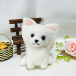 羊毛フェルト☆手乗りサイズ☆お座りチワワちゃん(ホワイト)