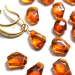 新金具追加【片耳・選べる】バルト海産　アンバー（琥珀）　タンブルカケラ　イヤーカフ 