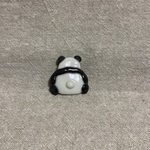 陶器製パンダさんの後ろ姿ブローチ🐼