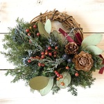 秋から冬へ🍂ベリーと木の実のハーフリース☆クリスマスリース
