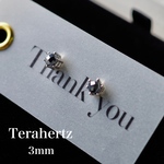 鋭い輝きTerahertz 1粒 3㎜片耳クラウンスタッドピアスsv925